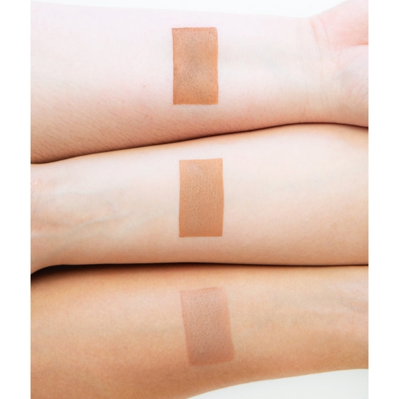 theBalm Bronzilla: Bronzer, Contour, & Shadow,  3g/0.11oz - Picture 6 of 8